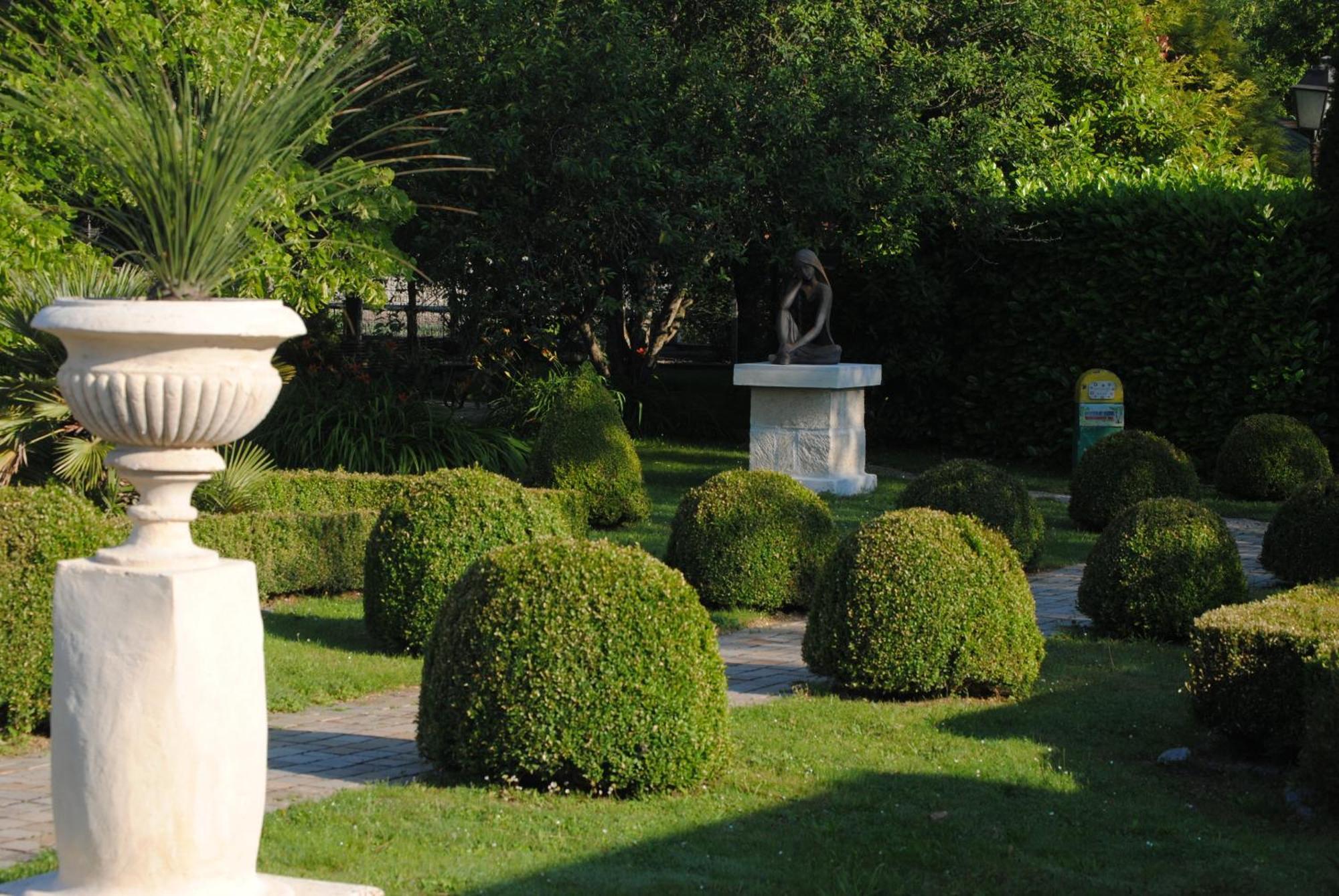 Les Insolites Du Grand Logis Marchais  Buitenkant foto
